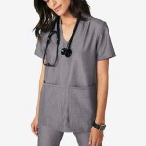 Figs Banepa scrub top